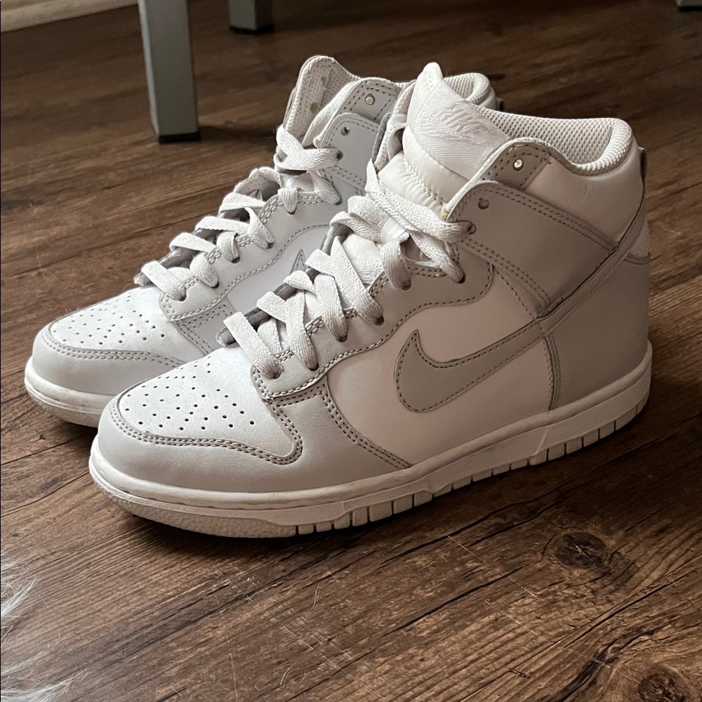 Nike High-Top Sneakers in Vast Gray